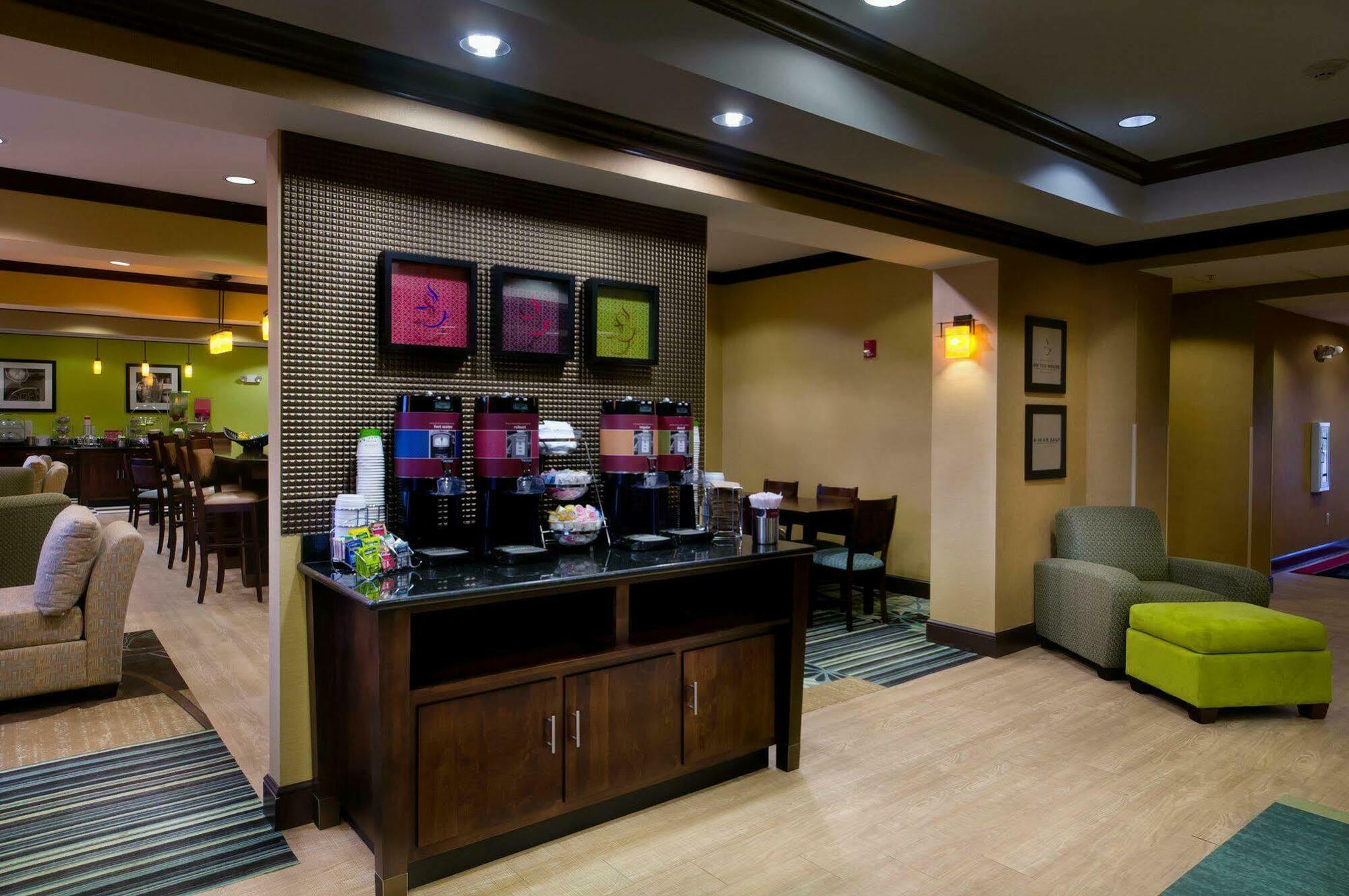 Hampton Inn Stow Exterior foto